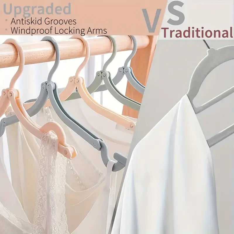 TravelNeeds Foldable Clothes Hanger